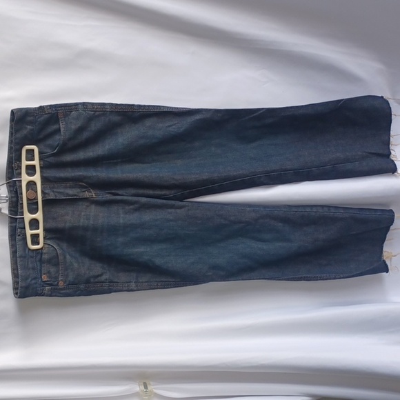 Calvin Klein Lean Boot Jeans, Women's Size 30/10x29" Long, 9" Rise, Raw Hem - Picture 1 of 7